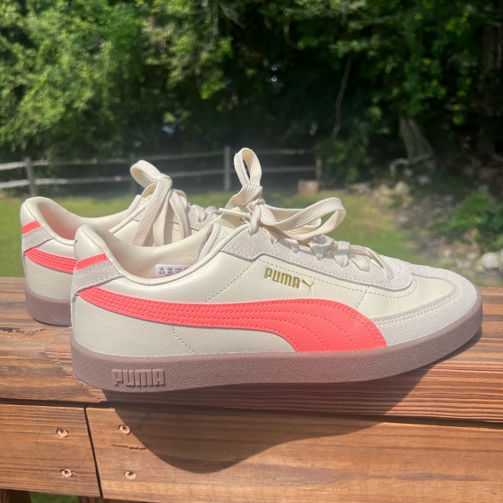Puma Cream and Pink Casual Sneakers